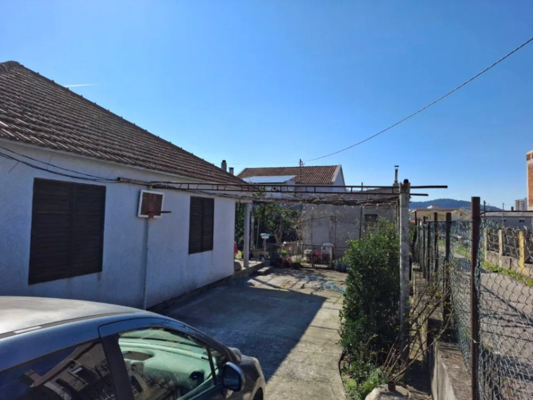 Prodaja, plac, 840m², Popovići, Bar