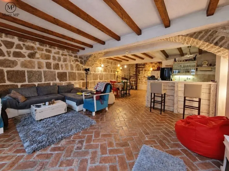 Prodaja, dvosoban stan, 106m², Stari Grad, Herceg Novi