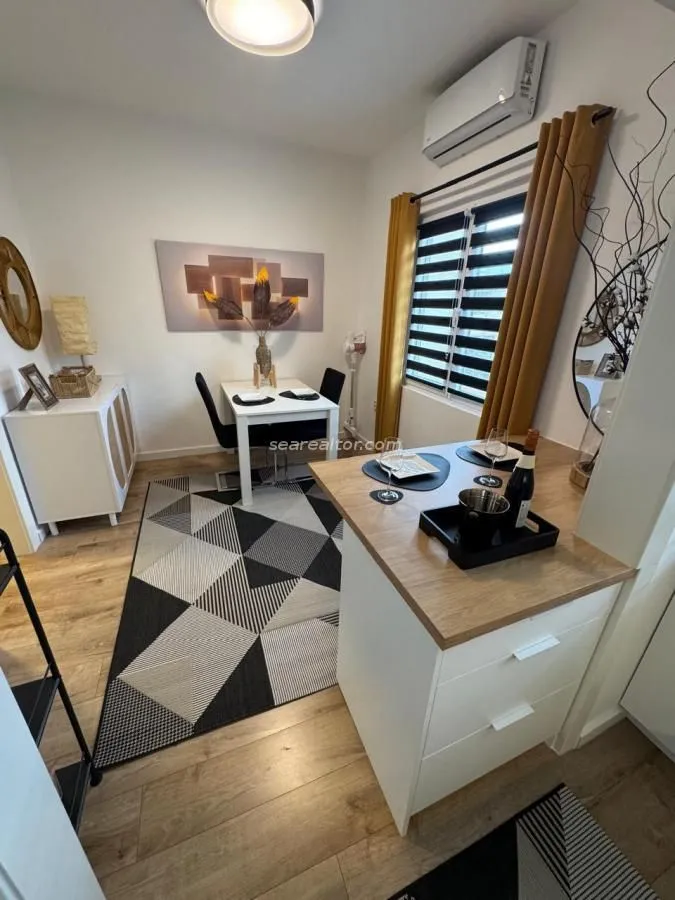 Izdavanje, jednosoban stan, 60m², Centar, Tivat