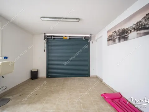 Sale, two bedroom apartment, 75m², Dobrota, Kotor - image 36