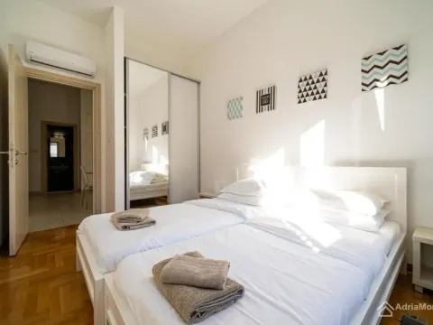 Prodaja, dvosoban stan, 84m², Morinj, Kotor - image 15