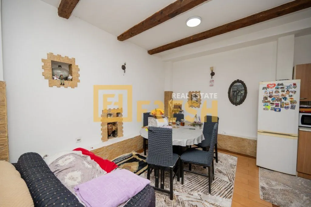 Sale, house, 348m², Stara Varoš, Podgorica