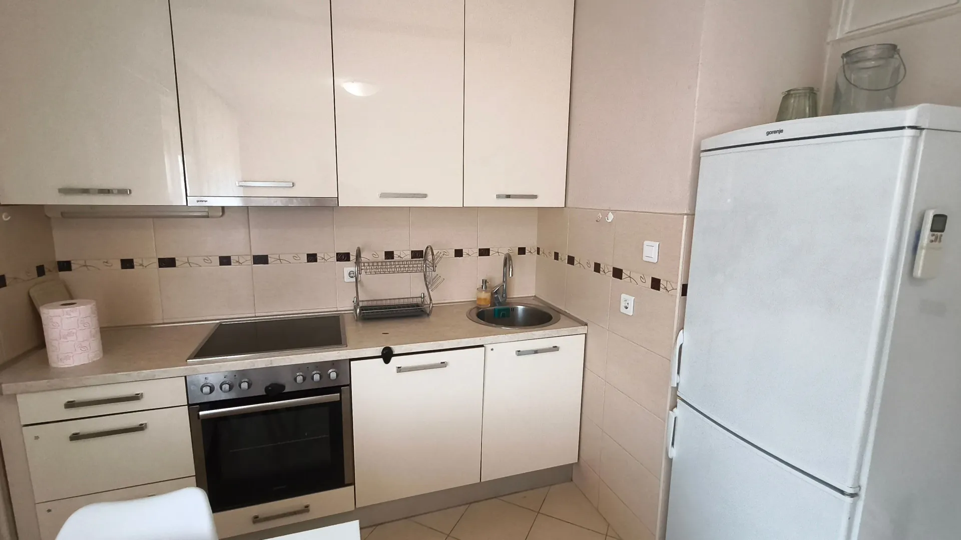 Izdavanje, jednosoban stan, 45m², Preko Morače, Podgorica