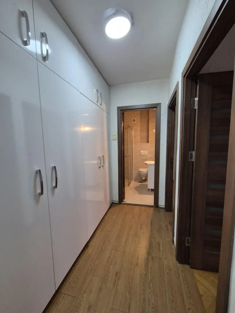 Rent, office space, 90m², Stara Varoš, Podgorica