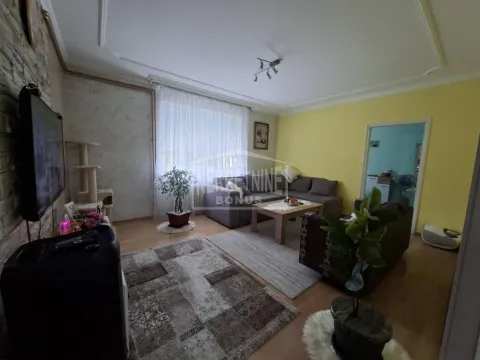 Prodaja, dvosoban stan, 66m², Novi Grad, Subotica - image 1