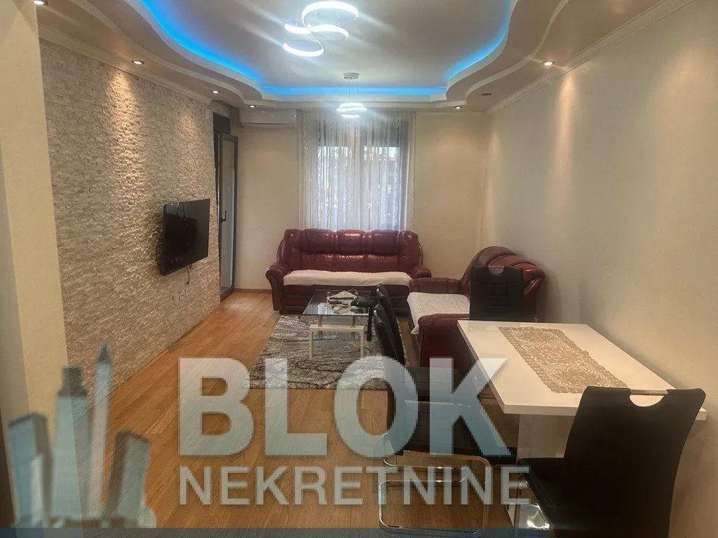 Izdavanje, jednosoban stan, 50m², City Kvart, Podgorica