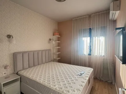 Izdavanje, jednosoban stan, 47m², Pod Goricom, Podgorica - image 8