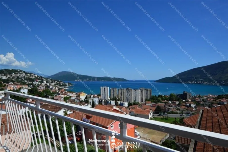 Sale, three bedroom apartment, 131m², Igalo, Herceg Novi