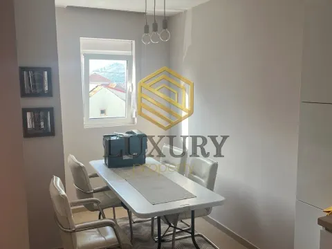 Rent, two bedroom apartment, 75m², Gornja Gorica, Podgorica - image 4