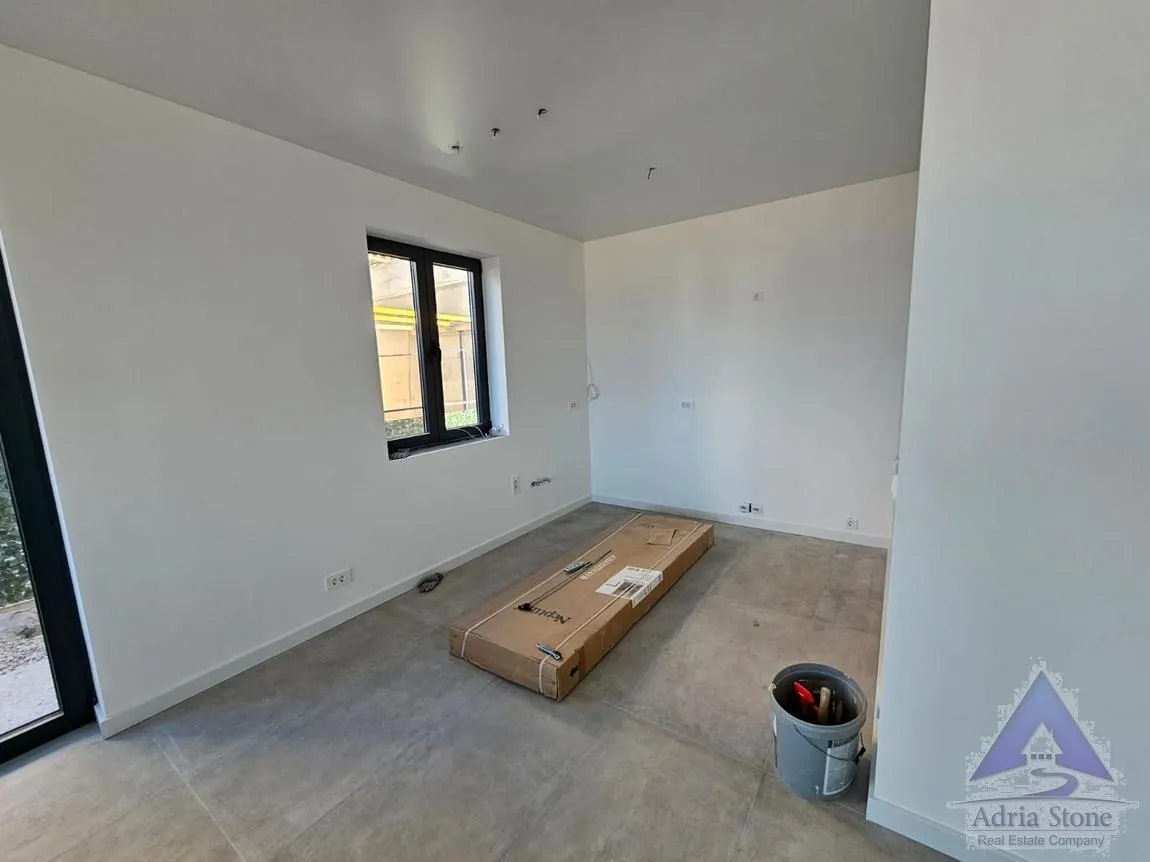 Prodaja, kuća, 176m², Kavač, Kotor