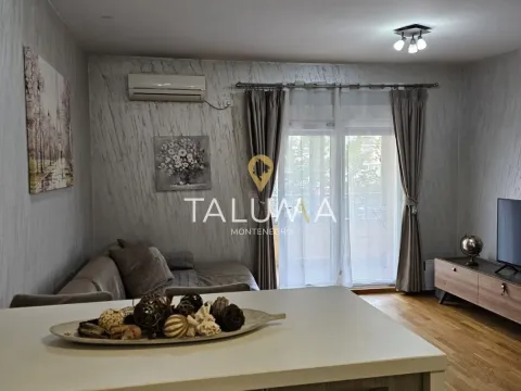 Izdavanje, jednosoban stan, 51m², City Kvart, Podgorica - image 2