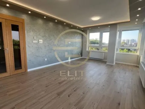 Rent, office space, 101m², Centar, Novi Sad - image 2