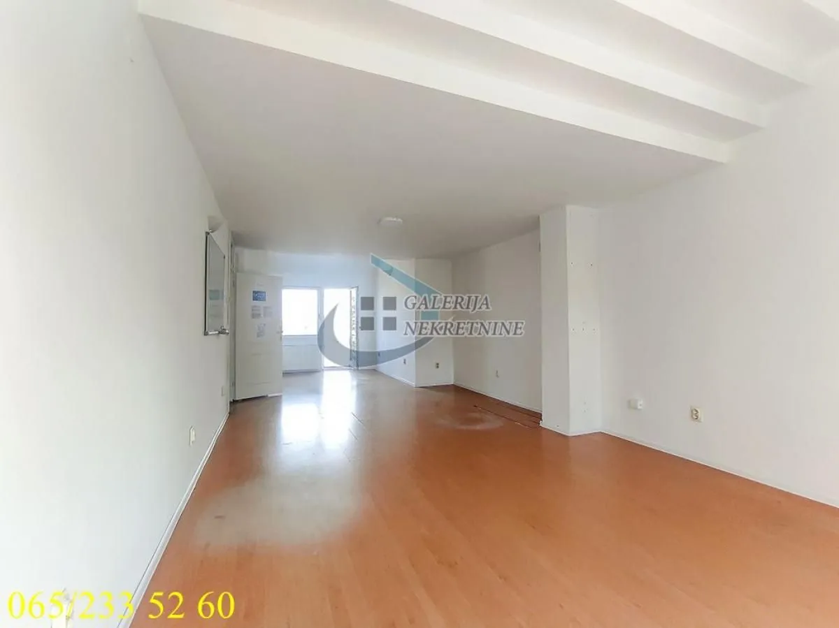 Rent, four bedroom apartment, 176m², Voždovac Sve Podlokacije, Beograd