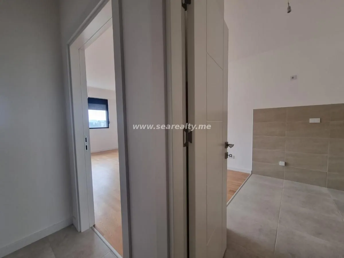 Prodaja, dvosoban stan, 67m², Tivat, Crna Gora