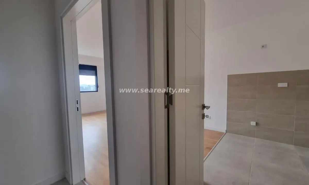Prodaja, dvosoban stan, 67m², Tivat, Crna Gora