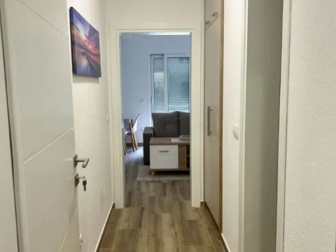 Izdavanje, jednosoban stan, 40m², Gradiošnica, Tivat - image 7