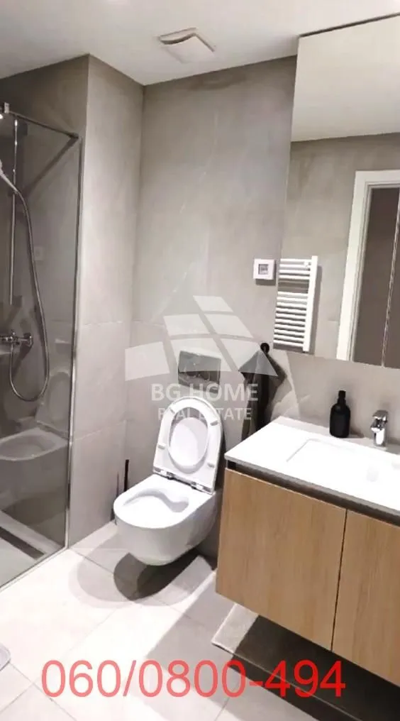 Izdavanje, trosoban stan, 73m², Savski Venac, Beograd