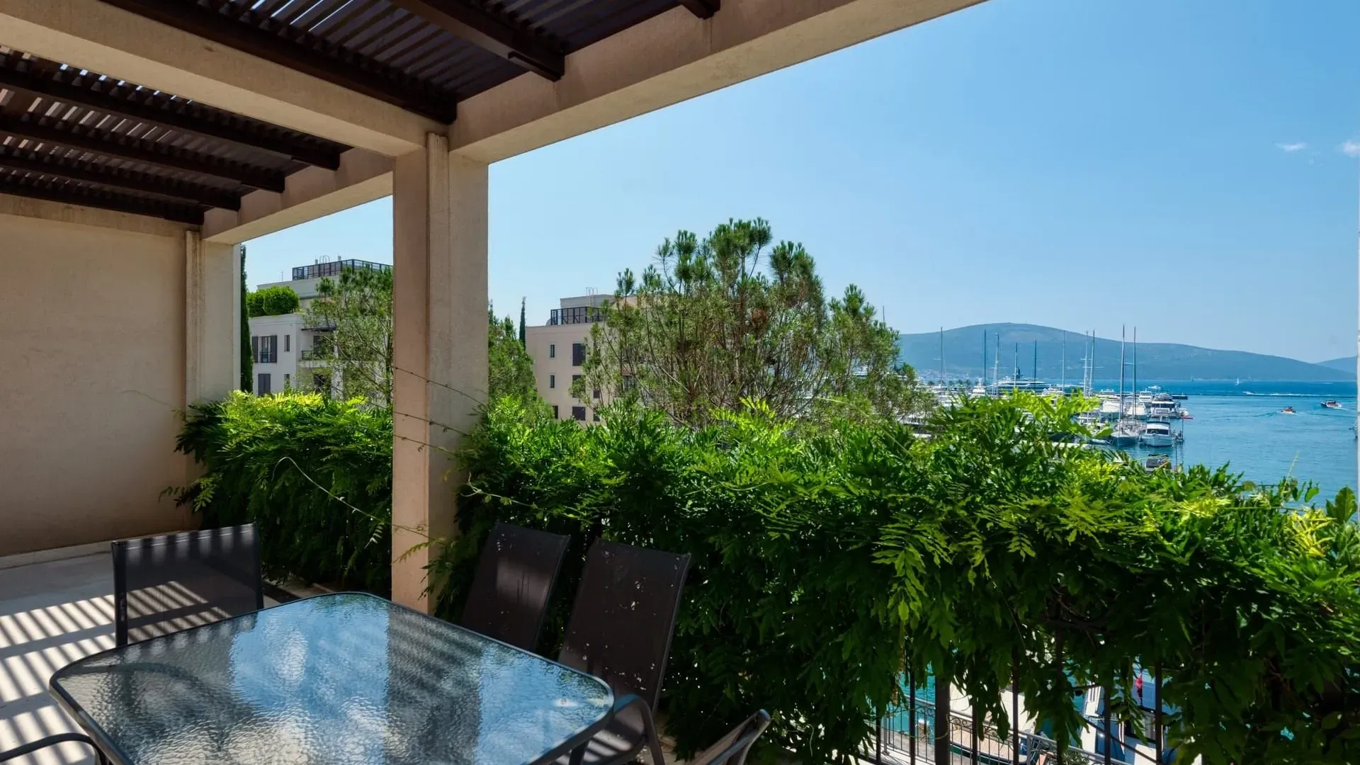Sale, two bedroom apartment, 138m², Tivat, Crna Gora