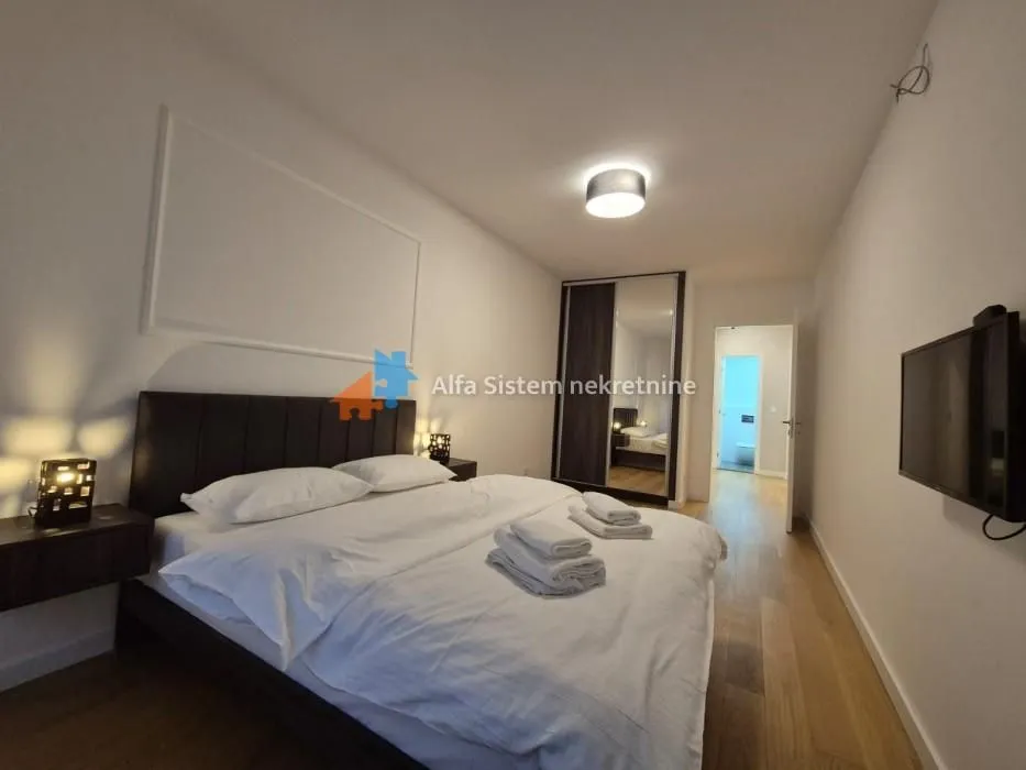 Izdavanje, trosoban stan, 95m², Trošarina, Voždovac Sve Podlokacije