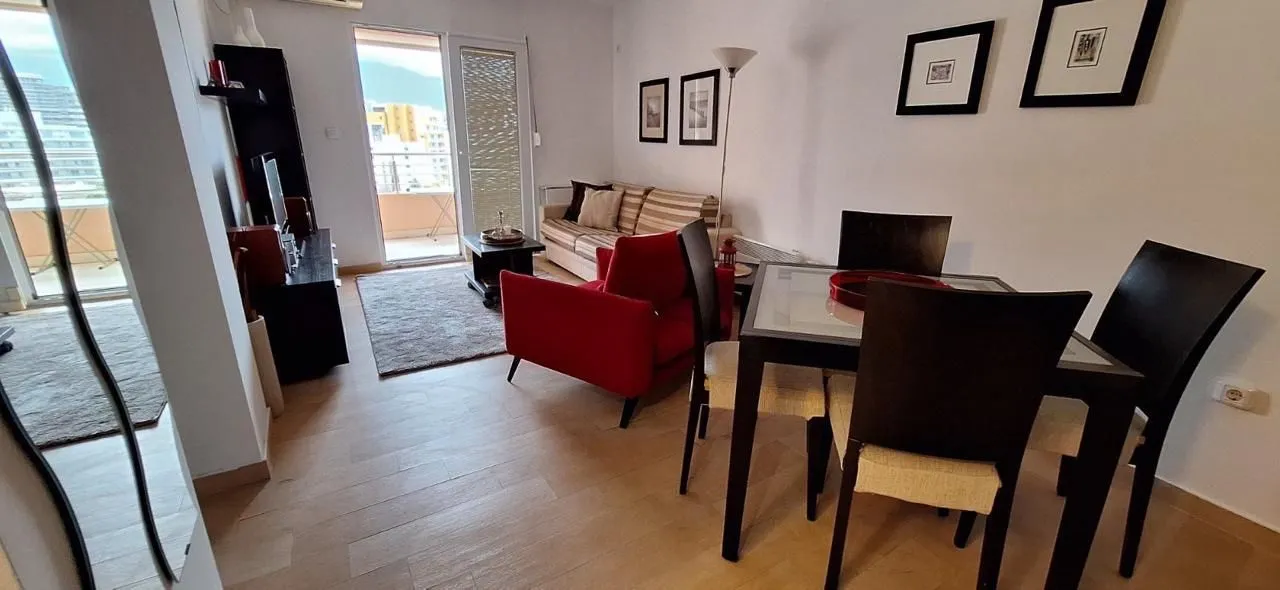 Izdavanje, stan, 46m², Budva, Crna Gora