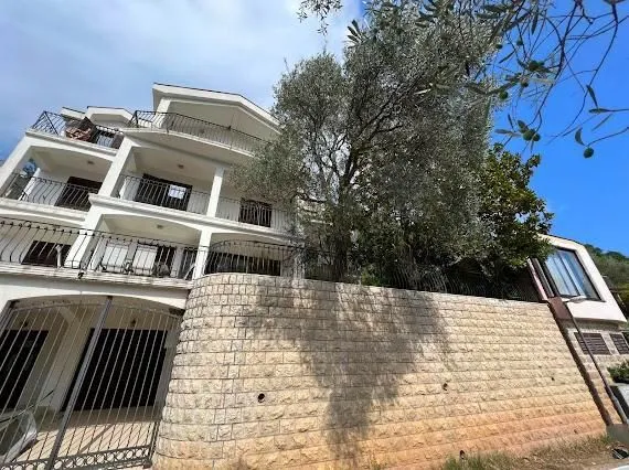 Prodaja, kuća, 358m², Budva, Crna Gora
