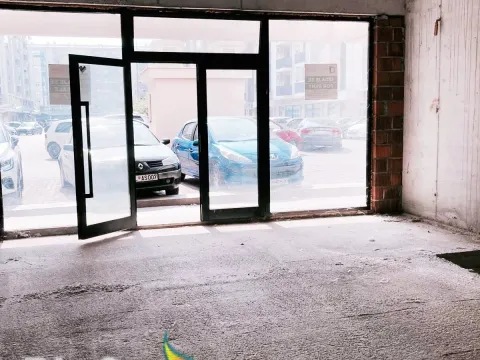 Sale, office space, 180m², City Kvart, Podgorica - image 1