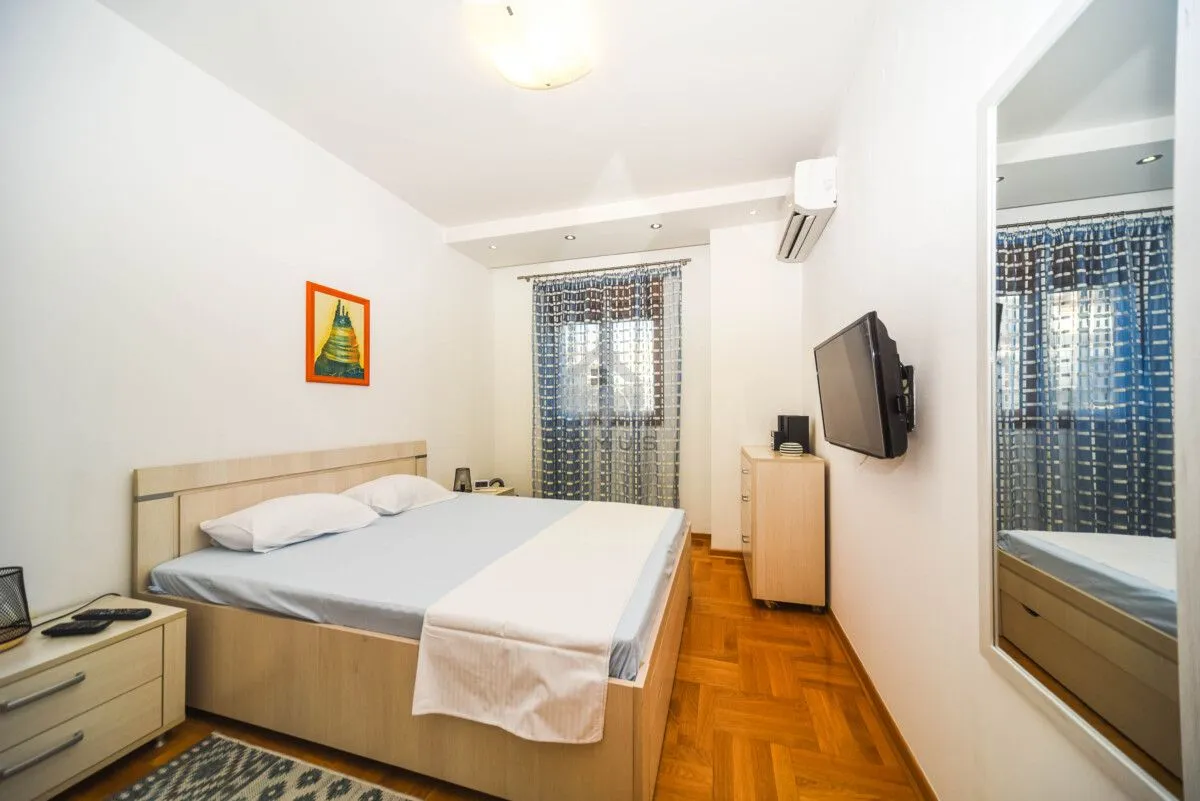 Izdavanje, jednosoban stan, 50m², Preko Morače, Podgorica