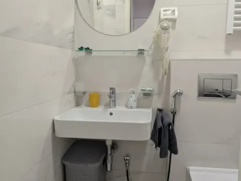 Izdavanje, jednosoban stan, 40m², Central Point, Podgorica - image 7