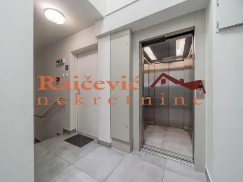 Prodaja, jednosoban stan, 42m², Crveni Krst, Beograd - image 16