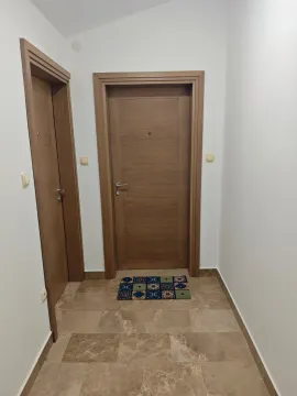 Rent, one bedroom apartment, 47m², Dobrota, Kotor - image 8