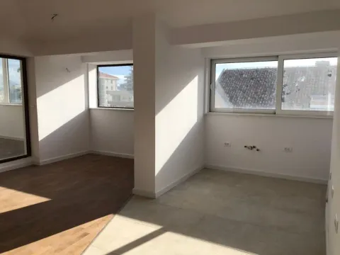 Sale, two bedroom apartment, 87m², Centar, Budva - image 11