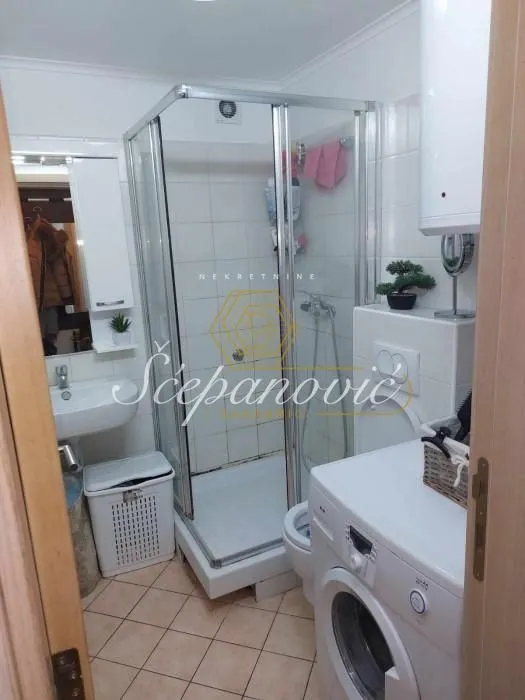 Prodaja, stan, 26m², Adamovićevo Naselje, Novi Sad Sve Podlokacije