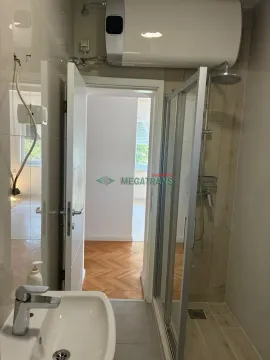 Izdavanje, trosoban stan, 74m², Centar, Novi Sad - image 13