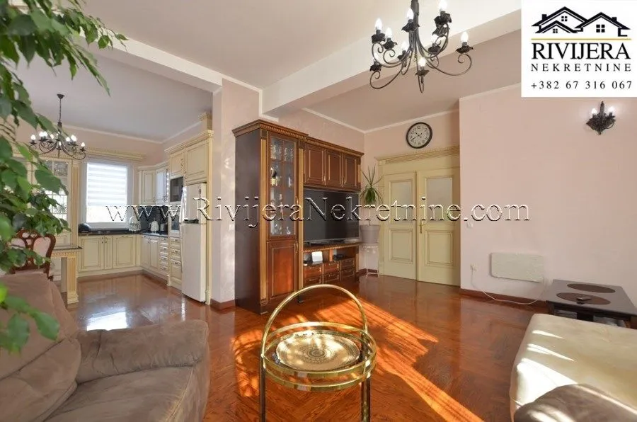 Prodaja, kuća, 256m², Zelenika, Herceg Novi