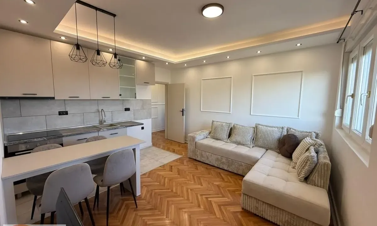 Prodaja, dvosoban stan, 52m², Zemun Kalvarija, Zemun Sve Podlokacije