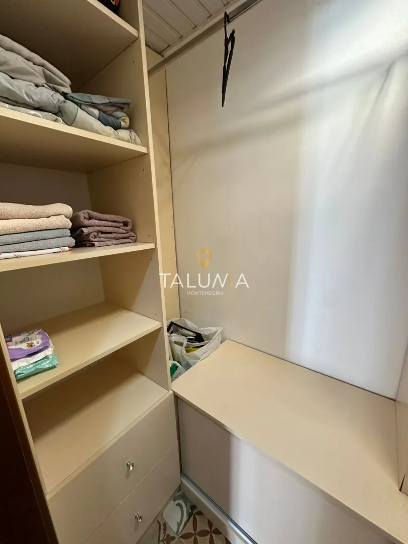 Izdavanje, dvosoban stan, 67m², City Kvart, Podgorica