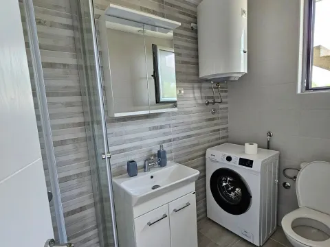 Rent, one bedroom apartment, 45m², Radanovići, Kotor - image 6