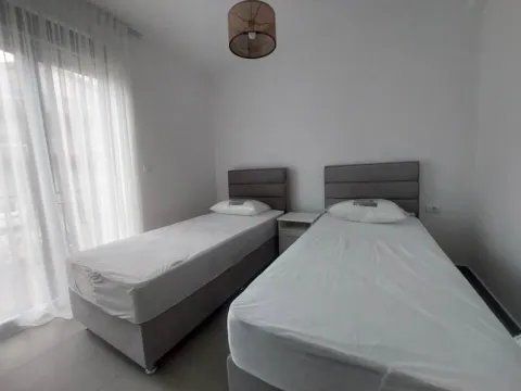 Izdavanje, dvosoban stan, 70m², Gradiošnica, Tivat - image 8
