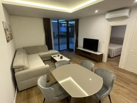 Prodaja, stan, 63m², Tivat, Crna Gora - image 1