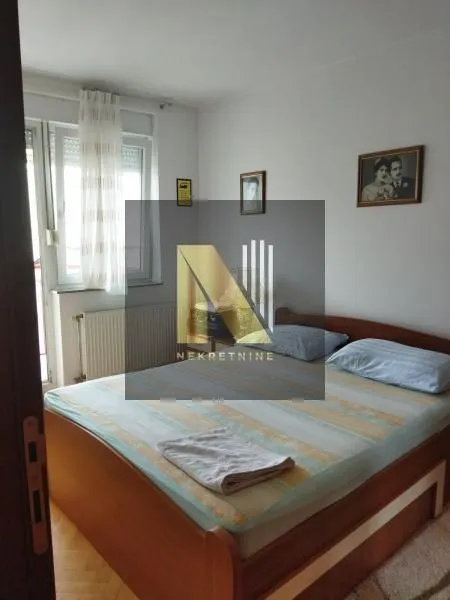 Prodaja, trosoban stan, 72m², Salajka, Novi Sad Sve Podlokacije