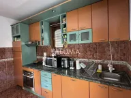 Prodaja, kuća, 270m², Gorica C, Podgorica - image 11