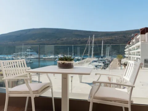 Prodaja, jednosoban stan, 79m², Portonovi, Herceg Novi - image 13