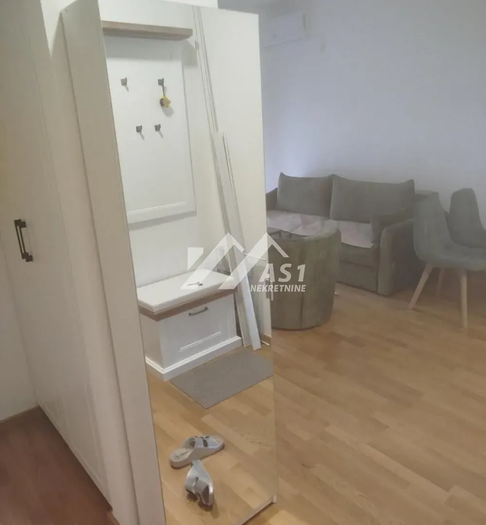 Izdavanje, dvosoban stan, 54m², Telep, Novi Sad Sve Podlokacije