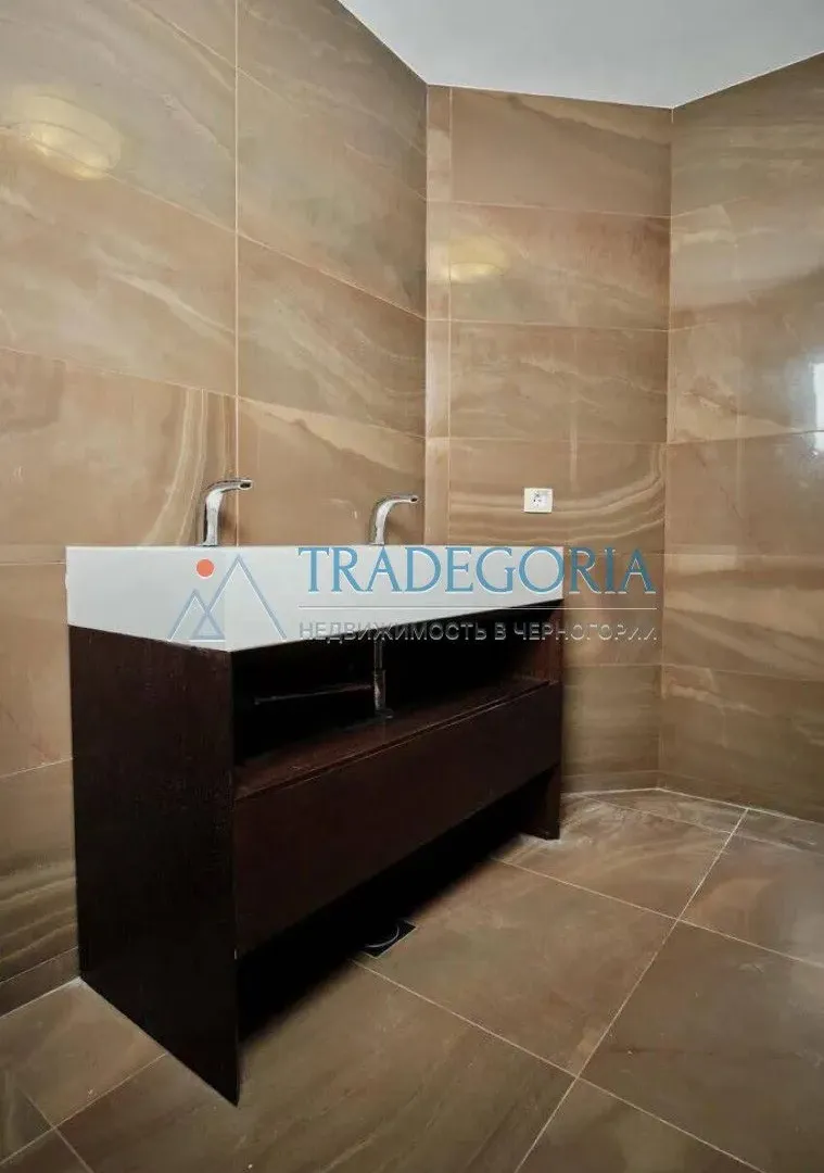 Prodaja, trosoban stan, 350m², Rafailovići, Budva
