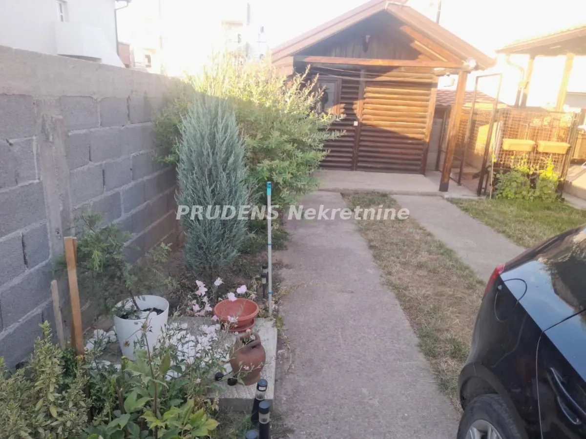 Sale, house, 243m², Surčin, Beograd
