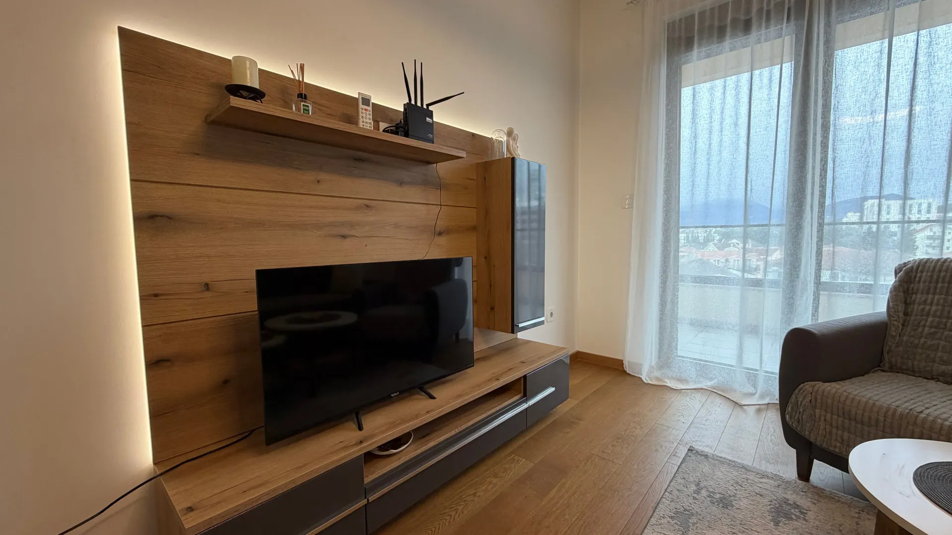 Izdavanje, jednosoban stan, 56m², Centar, Podgorica