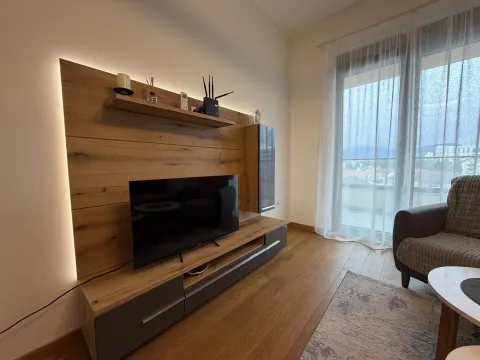 Rent, one bedroom apartment, 56m², Centar, Podgorica - image 2