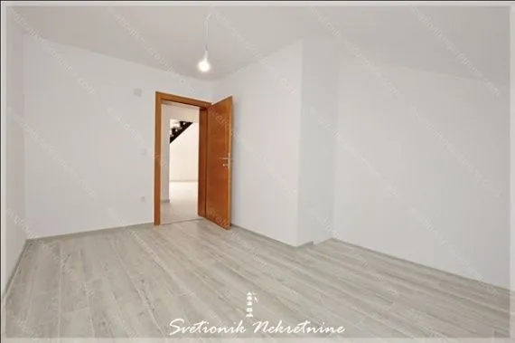 Prodaja, trosoban stan, 115m², Gomila, Herceg Novi