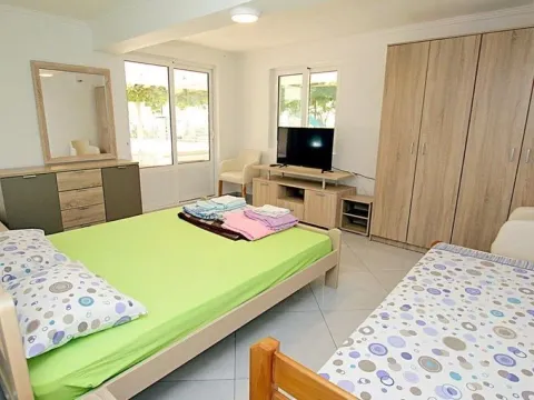 Prodaja, kuća, 300m², Reževići, Budva - image 27