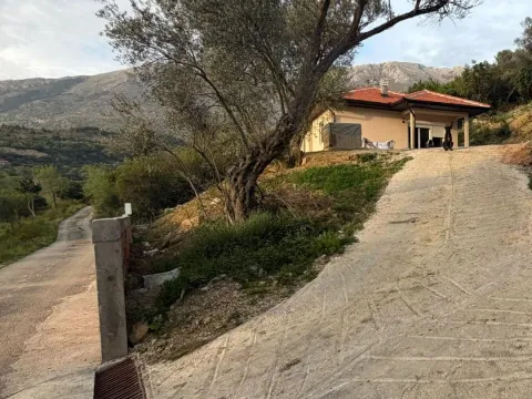 Kuća in Radanovići
